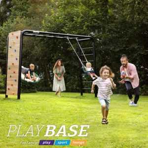 BERG Playbase uniek speeltoestel met moderne design in tuin, ideaal voor sport, spel en ontspanning van het hele gezin