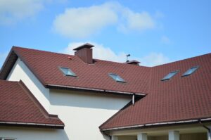Home Vergelijking moderne gevelbekleding: sandwichpanelen en Cedral sidings voor gevelafwerking